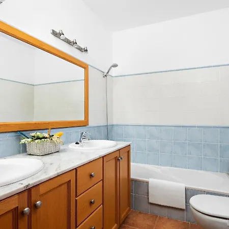 Hébergement de vacances Ferienhaus Mit Privatpool Fuer 6 Personen Ca 170 Qm In Son Blanc, Menorca Westkueste Von Menorca *